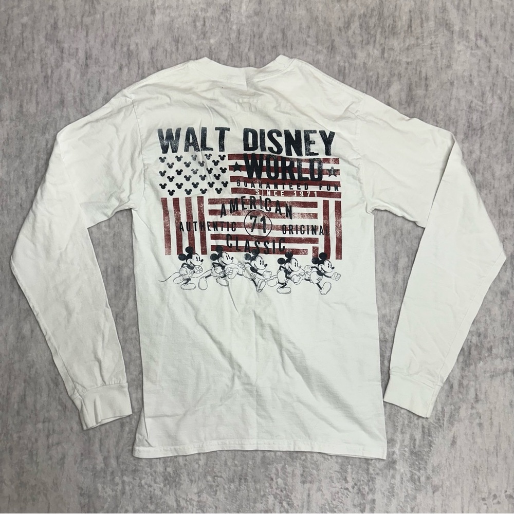 Walt Disney Graphic Long Sleeve